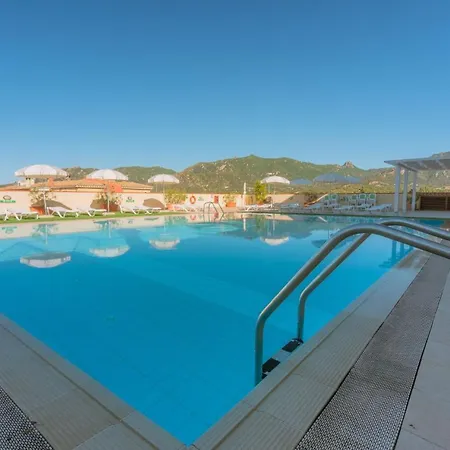 Stylish Le Fontane 1 Bedroom Sleeps 4 Person-no6887 Апартаменты *