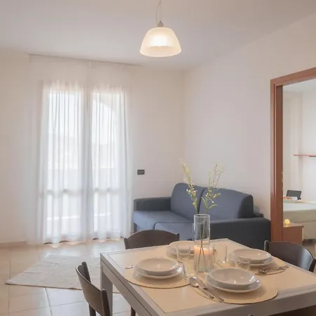 Stylish Le Fontane 1 Bedroom Sleeps 4 Person-no6887 维拉西米乌斯