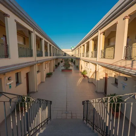 Stylish Le Fontane 1 Bedroom Sleeps 4 Person-no6887 *